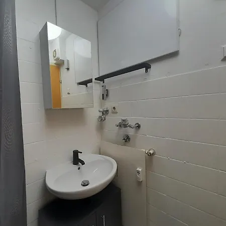 Komplette Schwarzwaldpforte Casa Bali Direkte Buchung Moeglich Keine Freigabe Mehr Erforderlich Mit Sehr Ruhigem Balkon Parkplatz Und Eigener Waschmaschine Apartamento