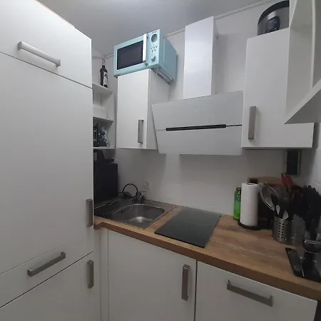 Komplette Schwarzwaldpforte Casa Bali Direkte Buchung Moeglich Keine Freigabe Mehr Erforderlich Mit Sehr Ruhigem Balkon Parkplatz Und Eigener Waschmaschine * Bad Liebenzell